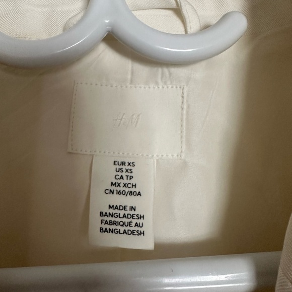 White blazer dress (will be ironed before selling) - Picture 2 of 2